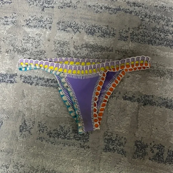 Light purple kiini bikini set size small - Picture 2 of 4